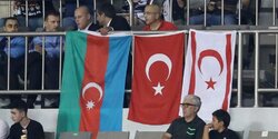 Во время матча с кипрским АПОЭЛом азербайджанские фанаты вывесили флаги непризнаной республики ТРСК